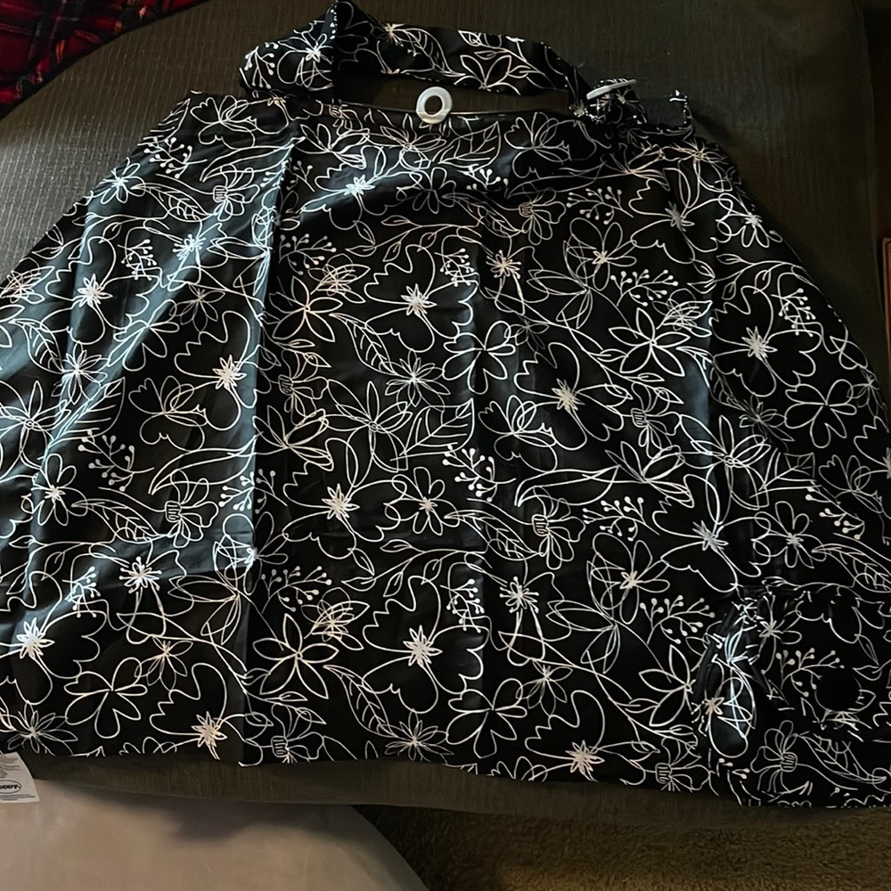 Boppy nursing cover